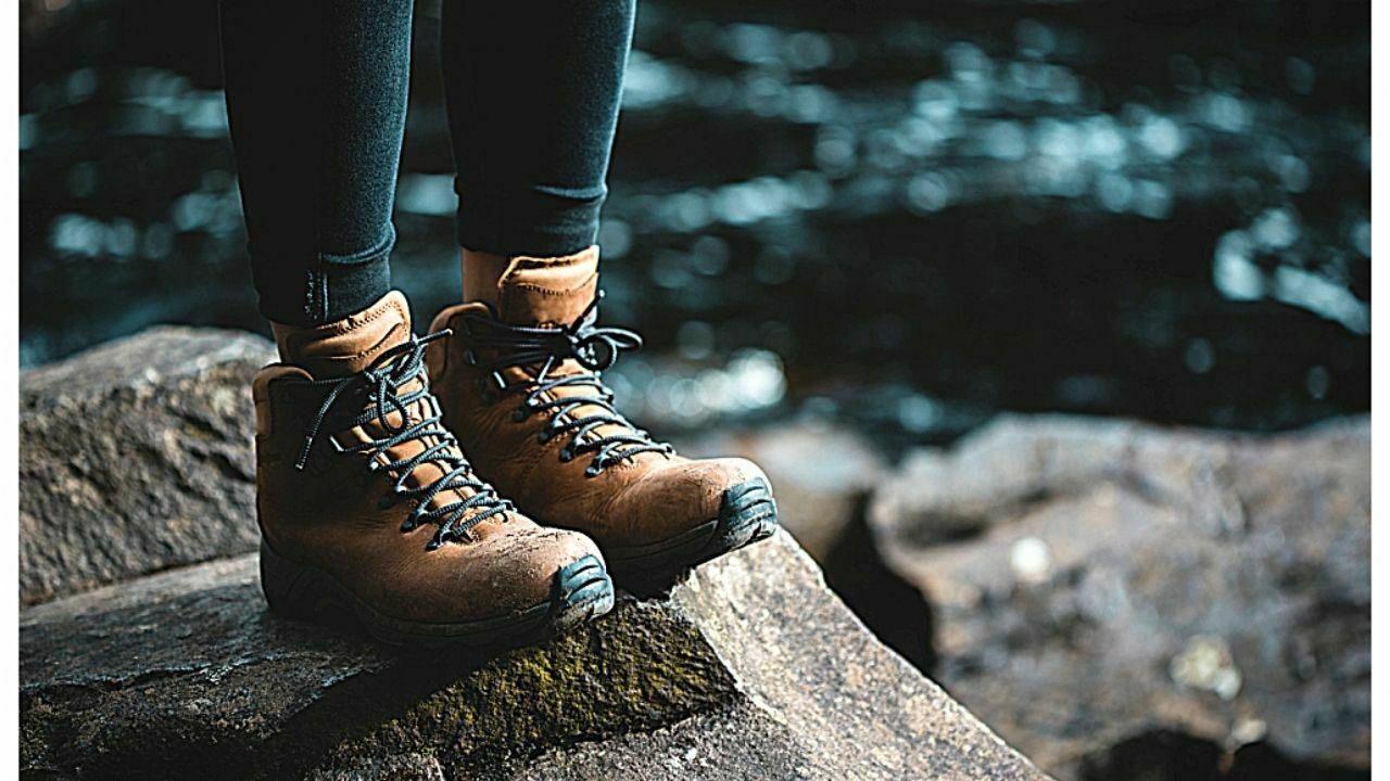 Cara memilih sepatu yang cocok untuk hiking